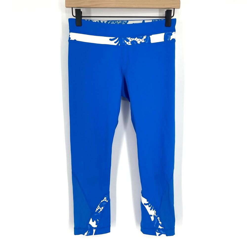 Lululemon Run Inspire Crop II Beaming‎ Blue Laceoflage Polar Cream Size 6